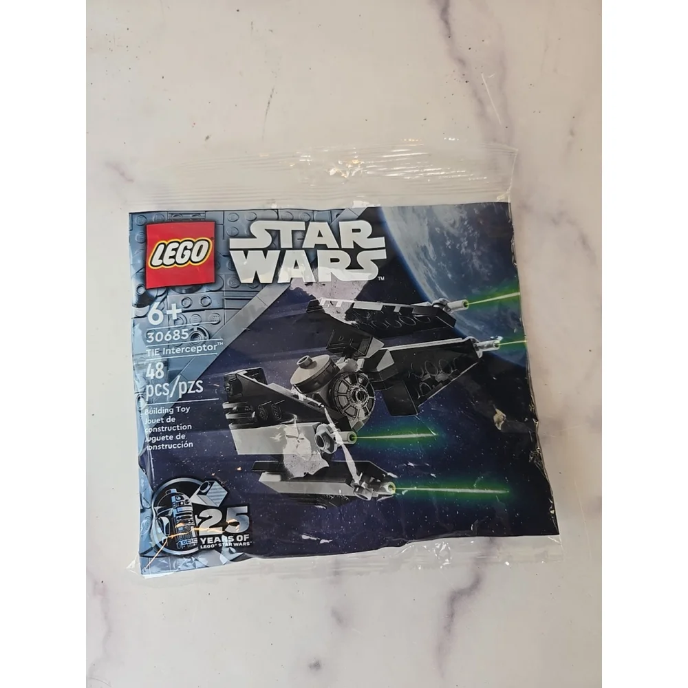 LEGO Star Wars:‎ Tie Interceptor Mini-Build (30685)